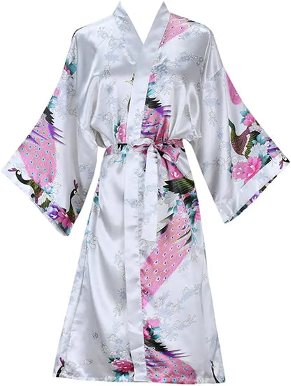 Robe Feminino Curto em Cetim Floral – Kimono para Noiva e Madrinhas | Moda Íntima para Casamento, Noite e SPA