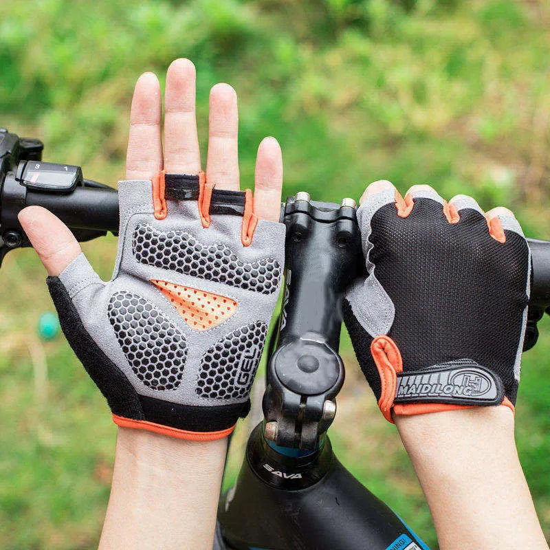 Half-Finger Sports Gloves – Comfort, Grip & Performance for Cycling and Training